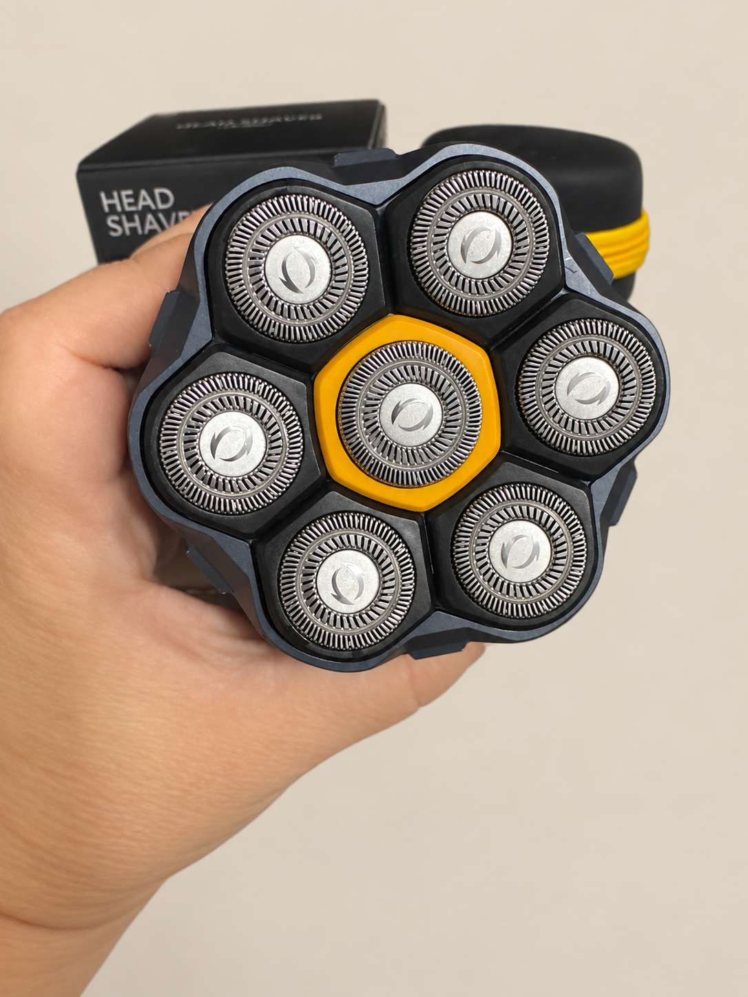 Head, face and body shaver 7D